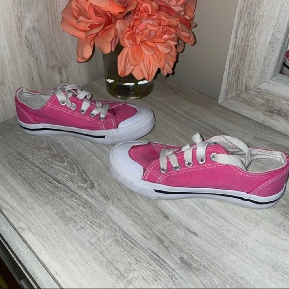 Roebuck&Co like new sneakers